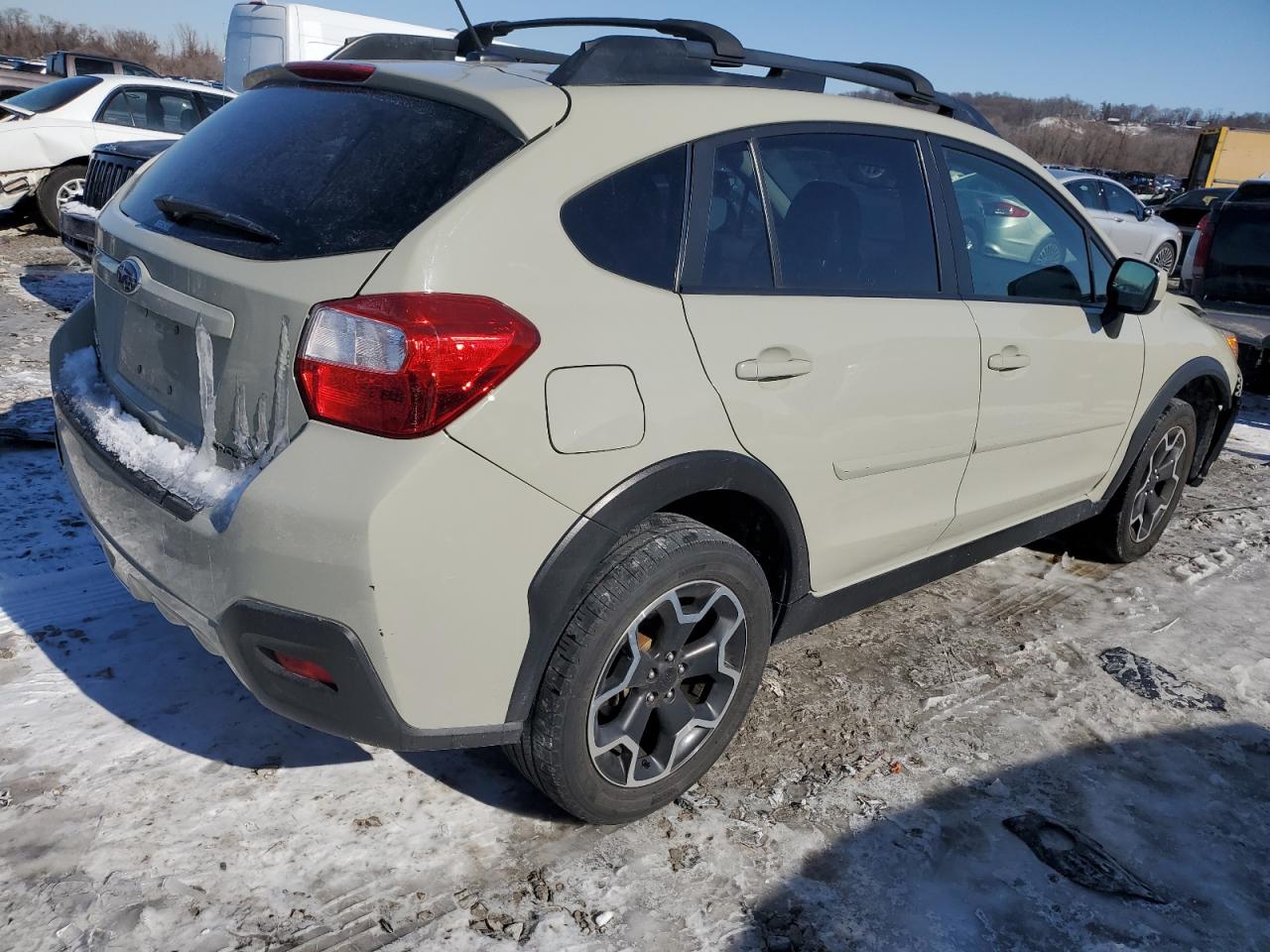 2014 Subaru XV - Image 3