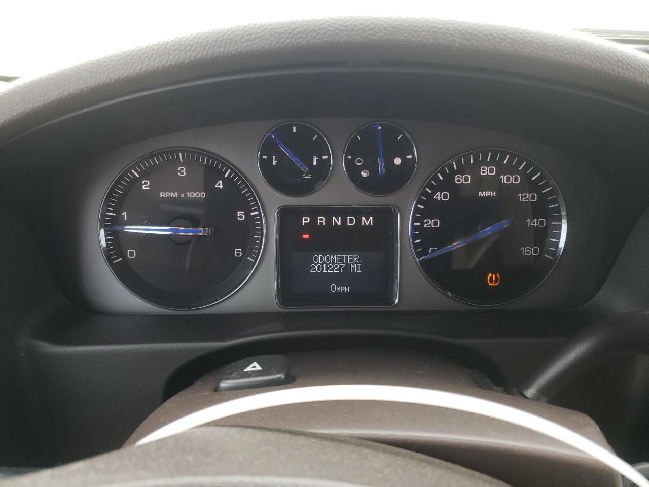 2008 Cadillac Escalade - Image 9