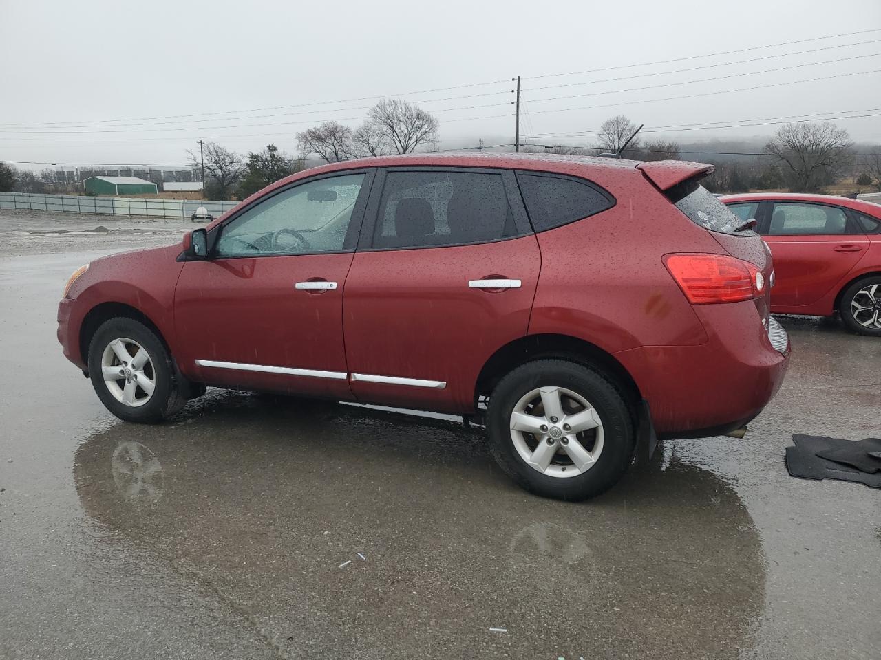 2013 Nissan Rogue - Image 2