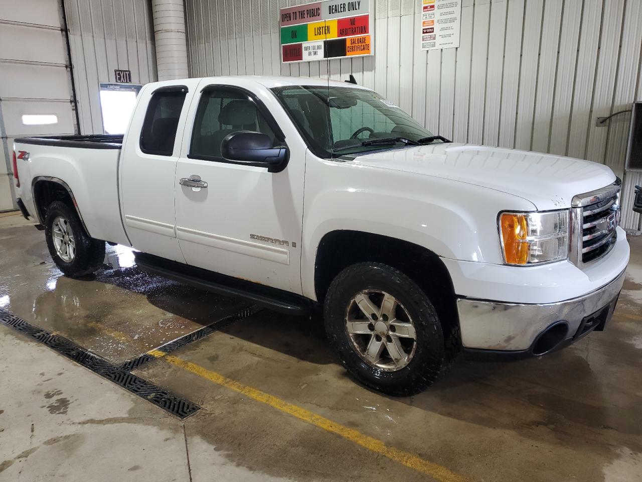 2008 GMC Sierra - Image 4