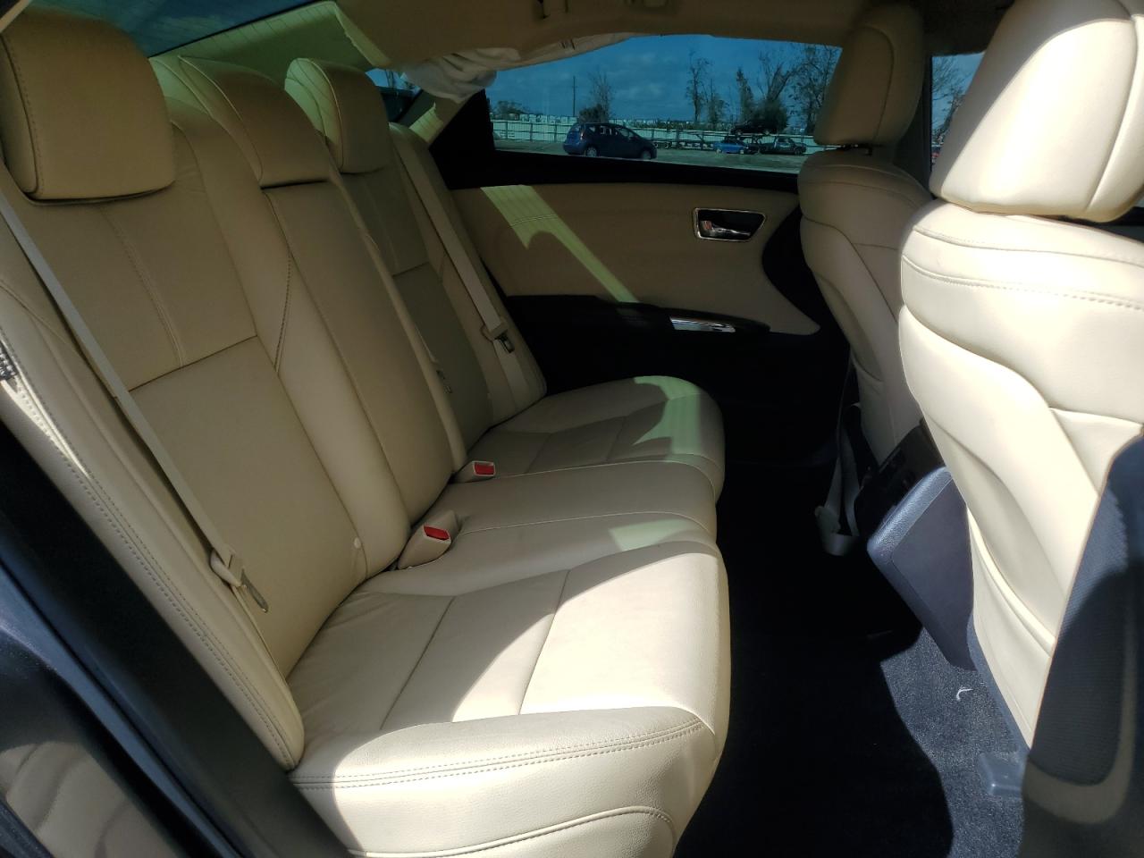 2016 Toyota Avalon - Image 10