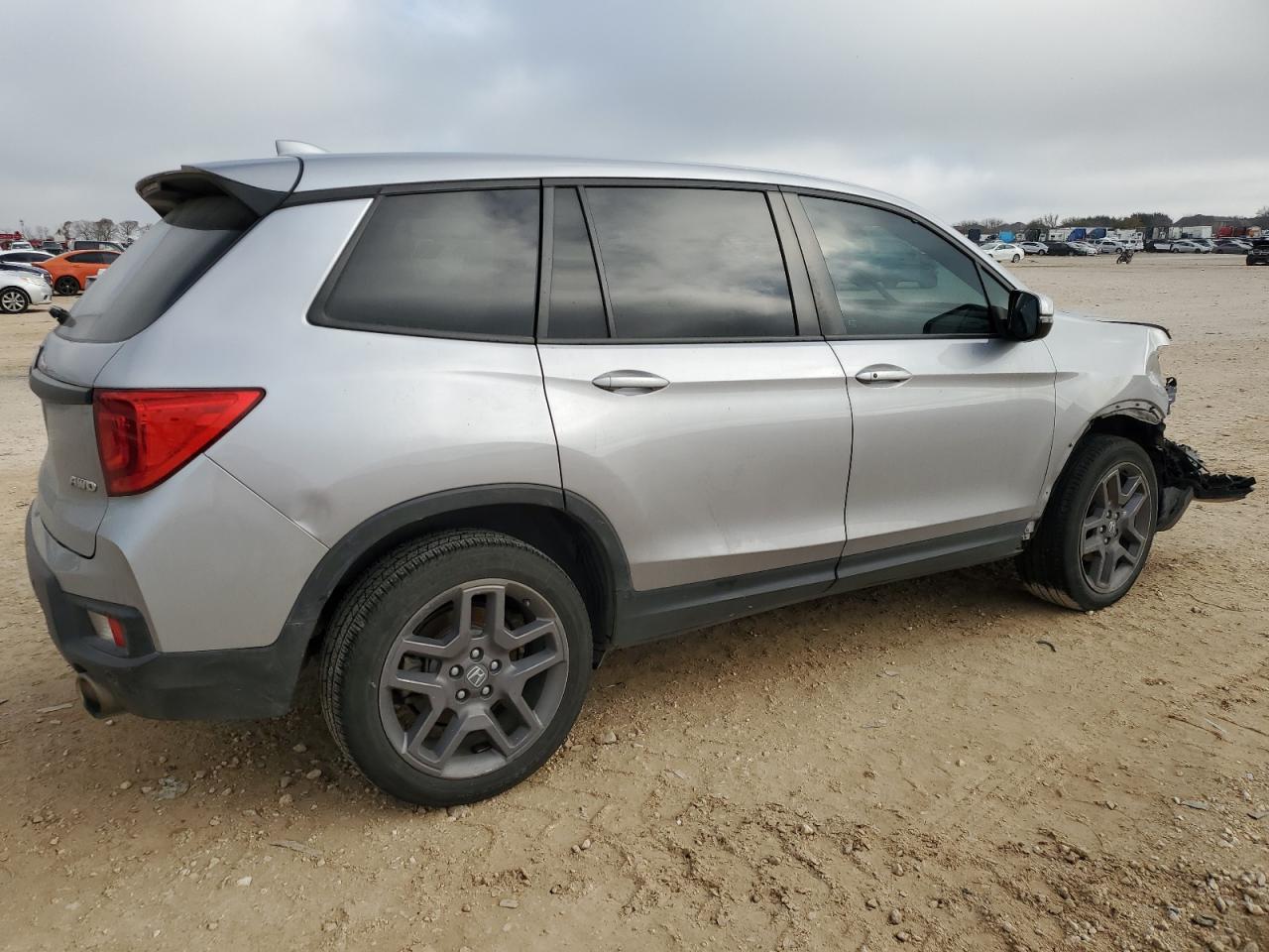 5FNYF8H52NB018704 HONDA PASSPORT 2022