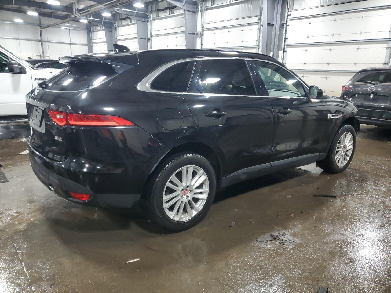2018 Jaguar F-Pace - Image 3