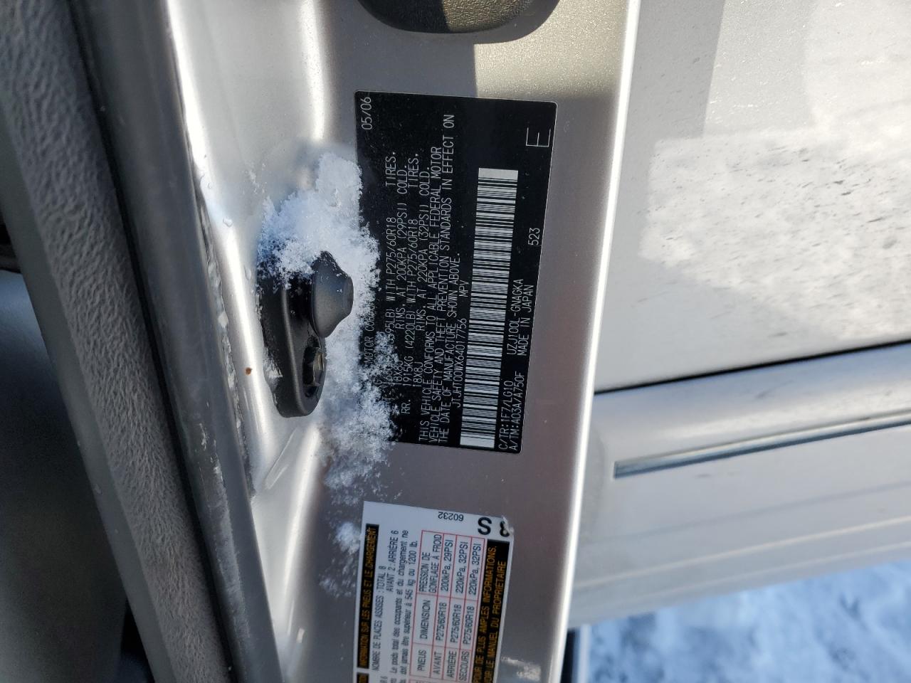 2006 Lexus LX - Image 12