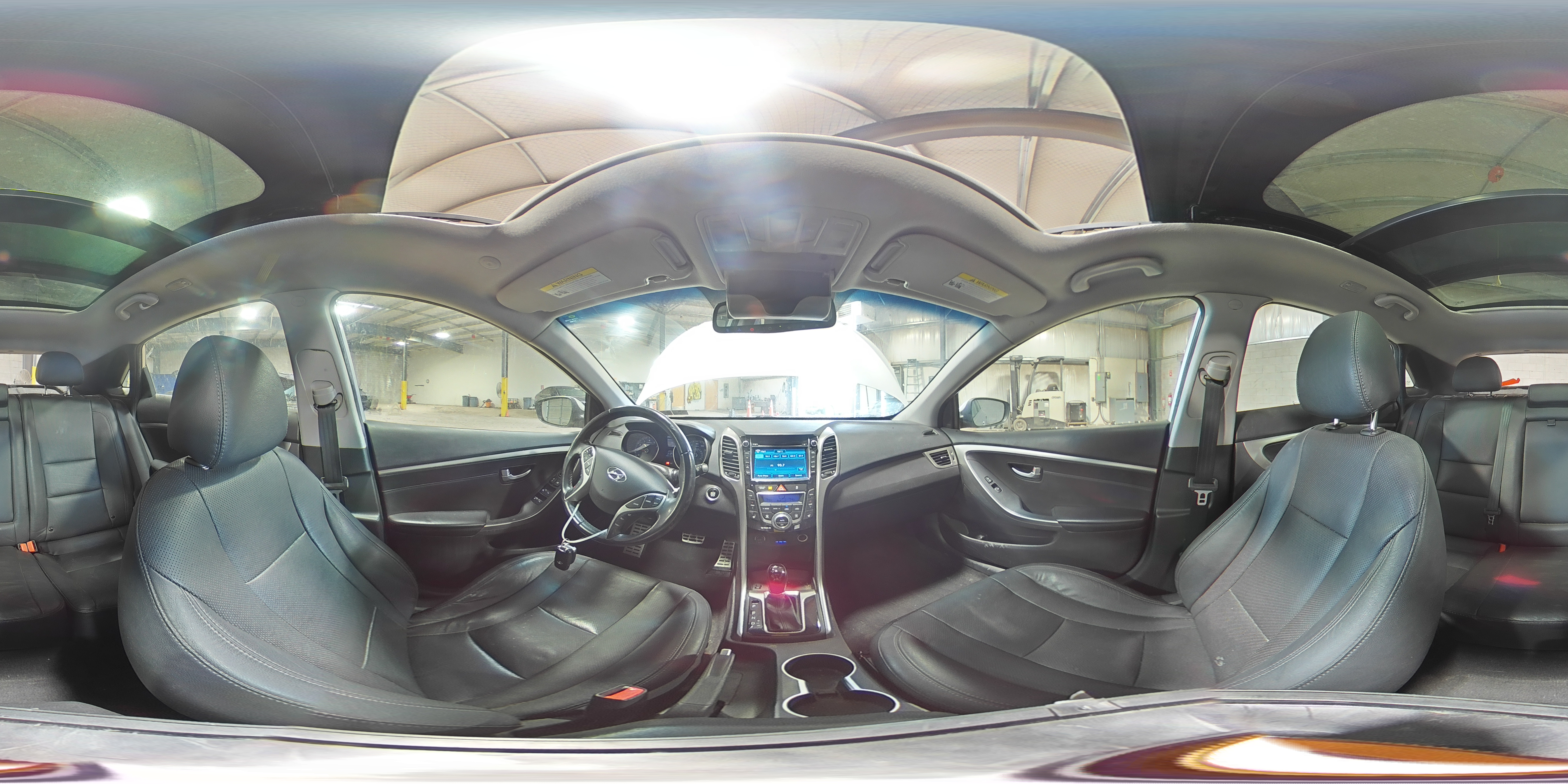2013 Hyundai Elantra - Image 14