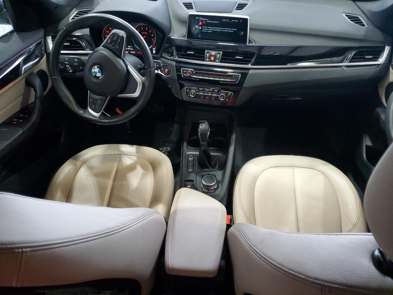 2017 BMW X1 - Image 8