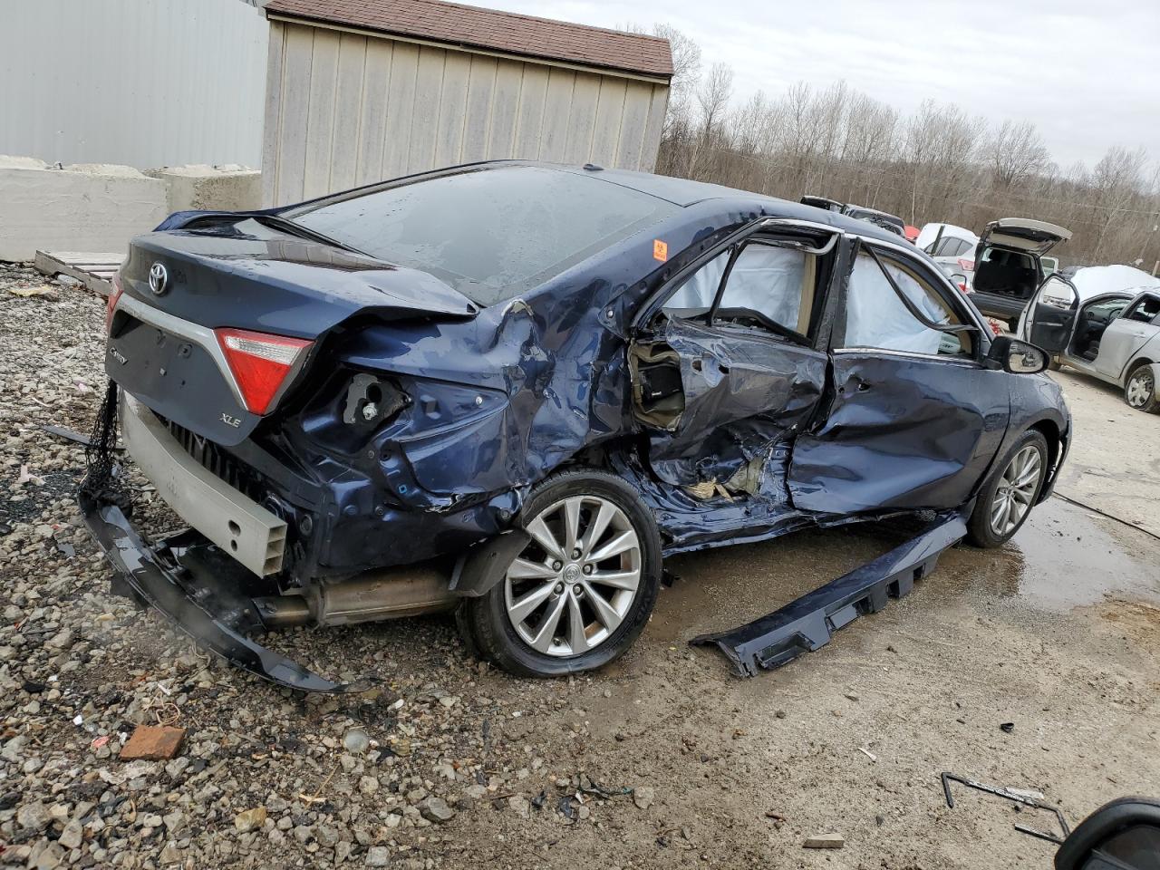 2016 Toyota Camry - Image 3