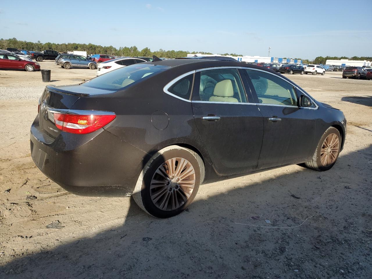2013 Buick Verano - Image 3