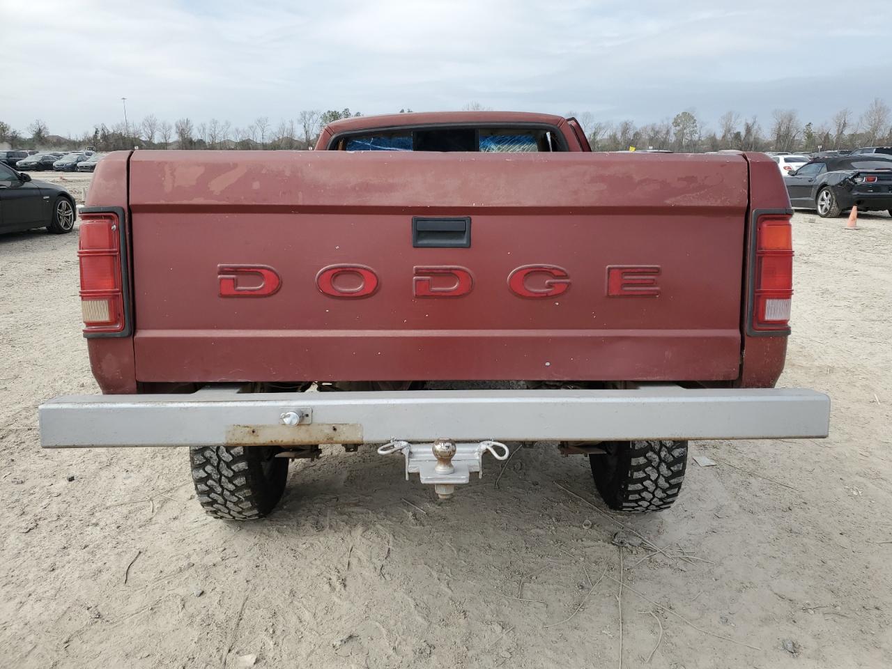 1992 Dodge Dakota VIN: 1B7FL26X6NS620624 Lot: 44598305
