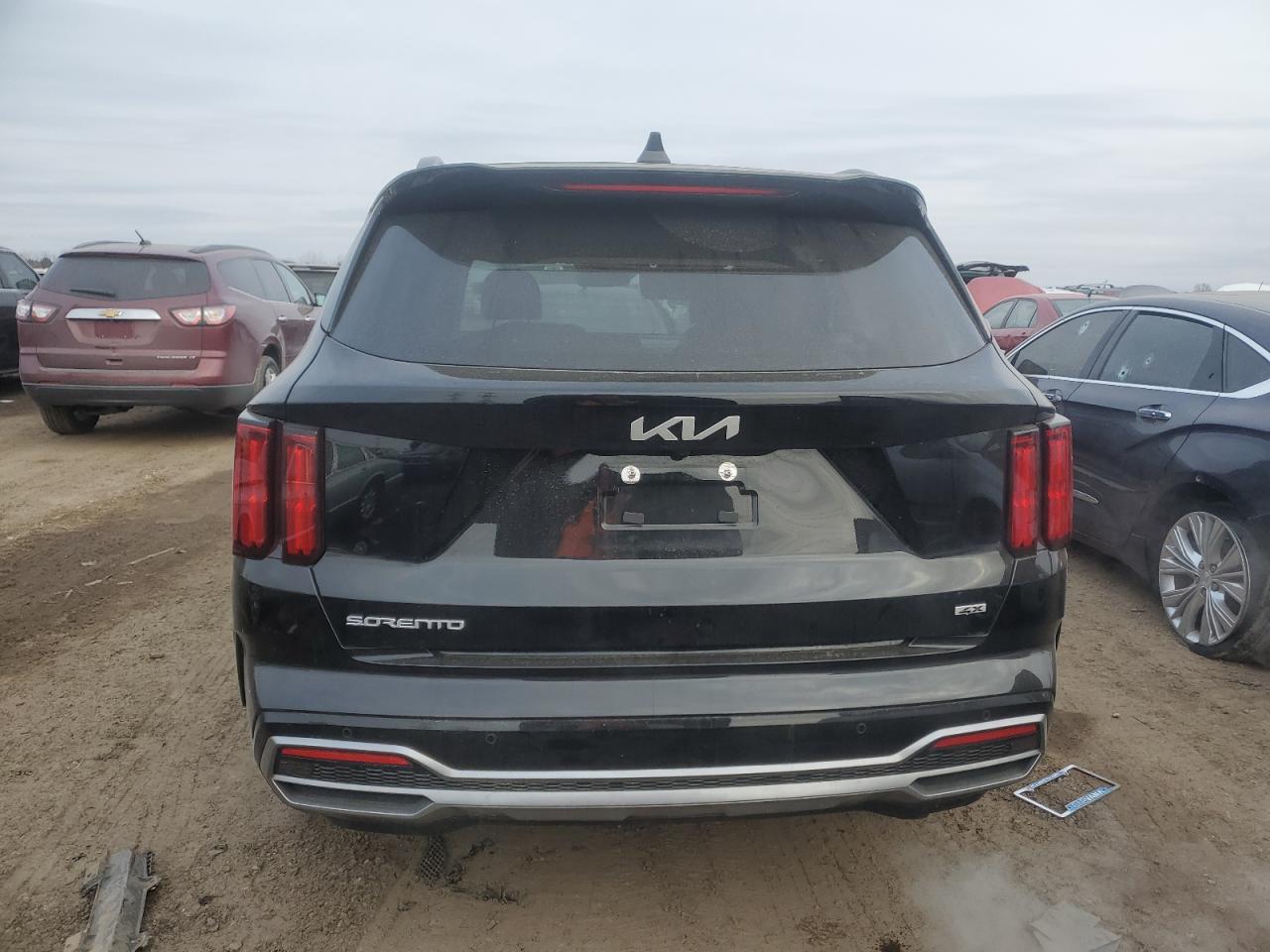 2023 Kia Sorento - Image 6