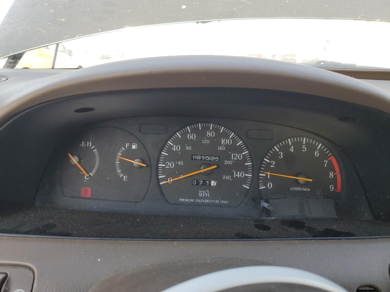 1995 Infiniti J - Image 9