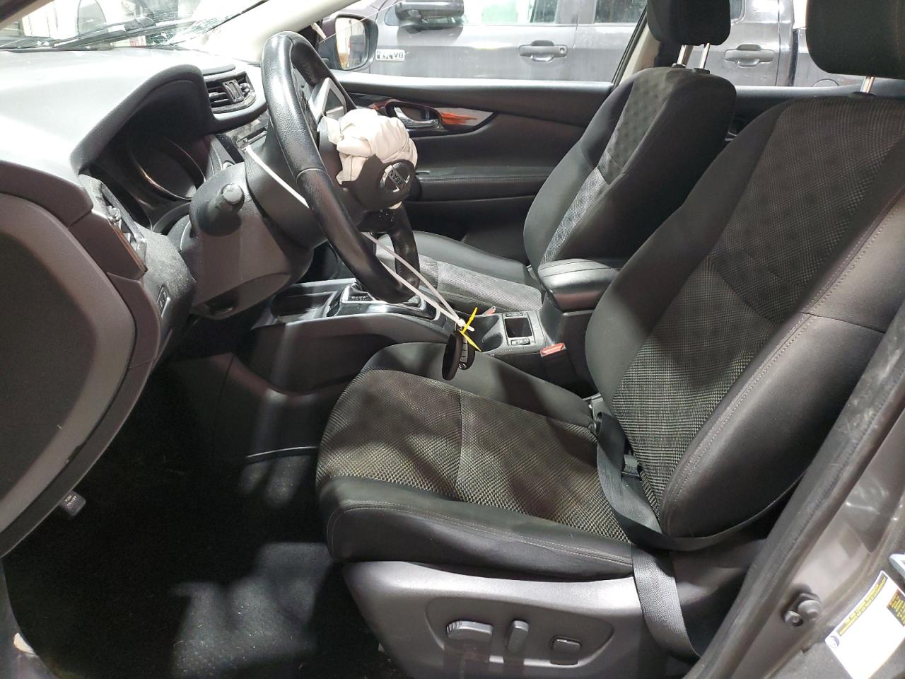 JN1BJ1CR1HW132881 NISSAN ROGUE 2017