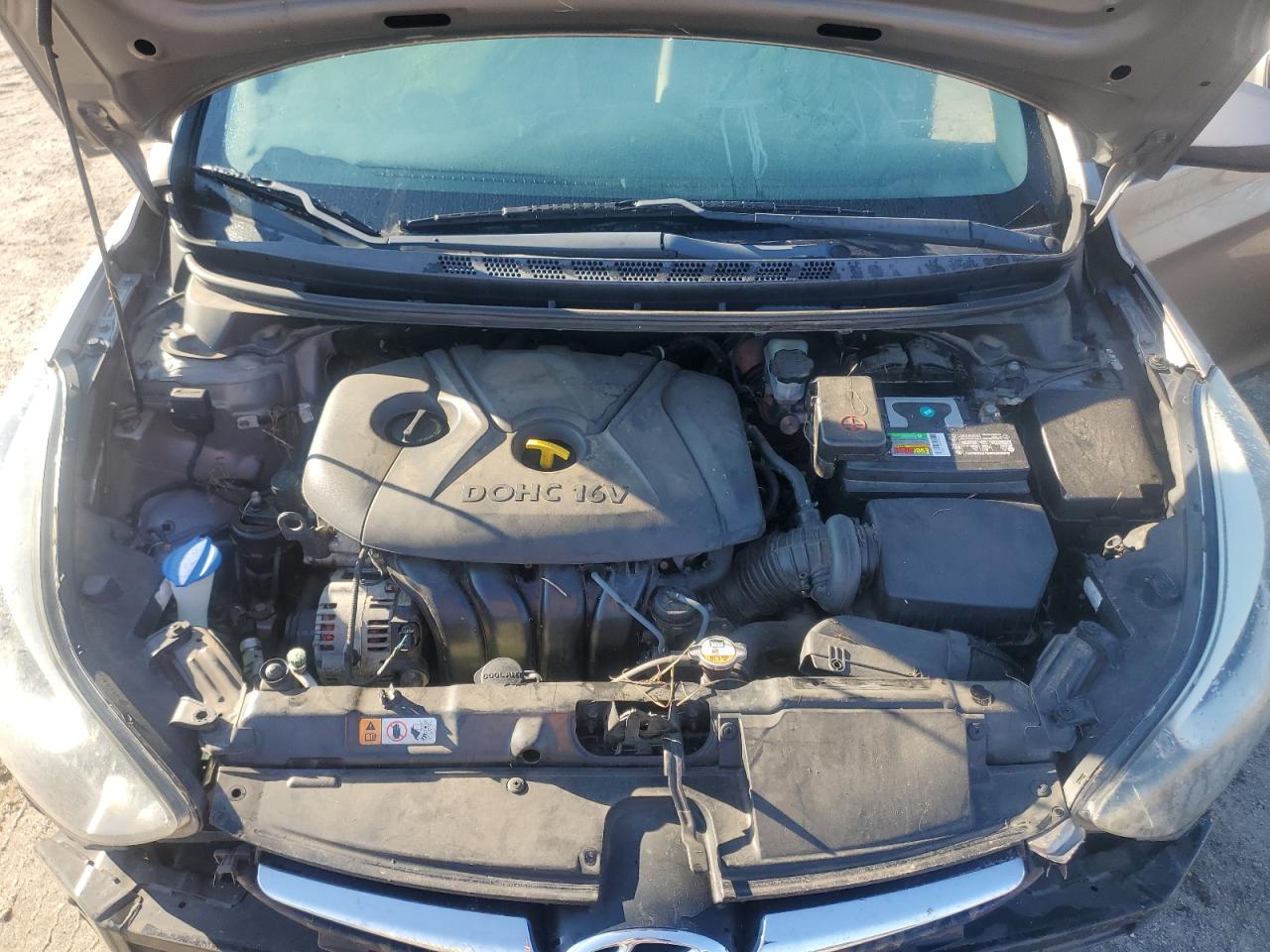 2014 Hyundai Elantra - Image 12