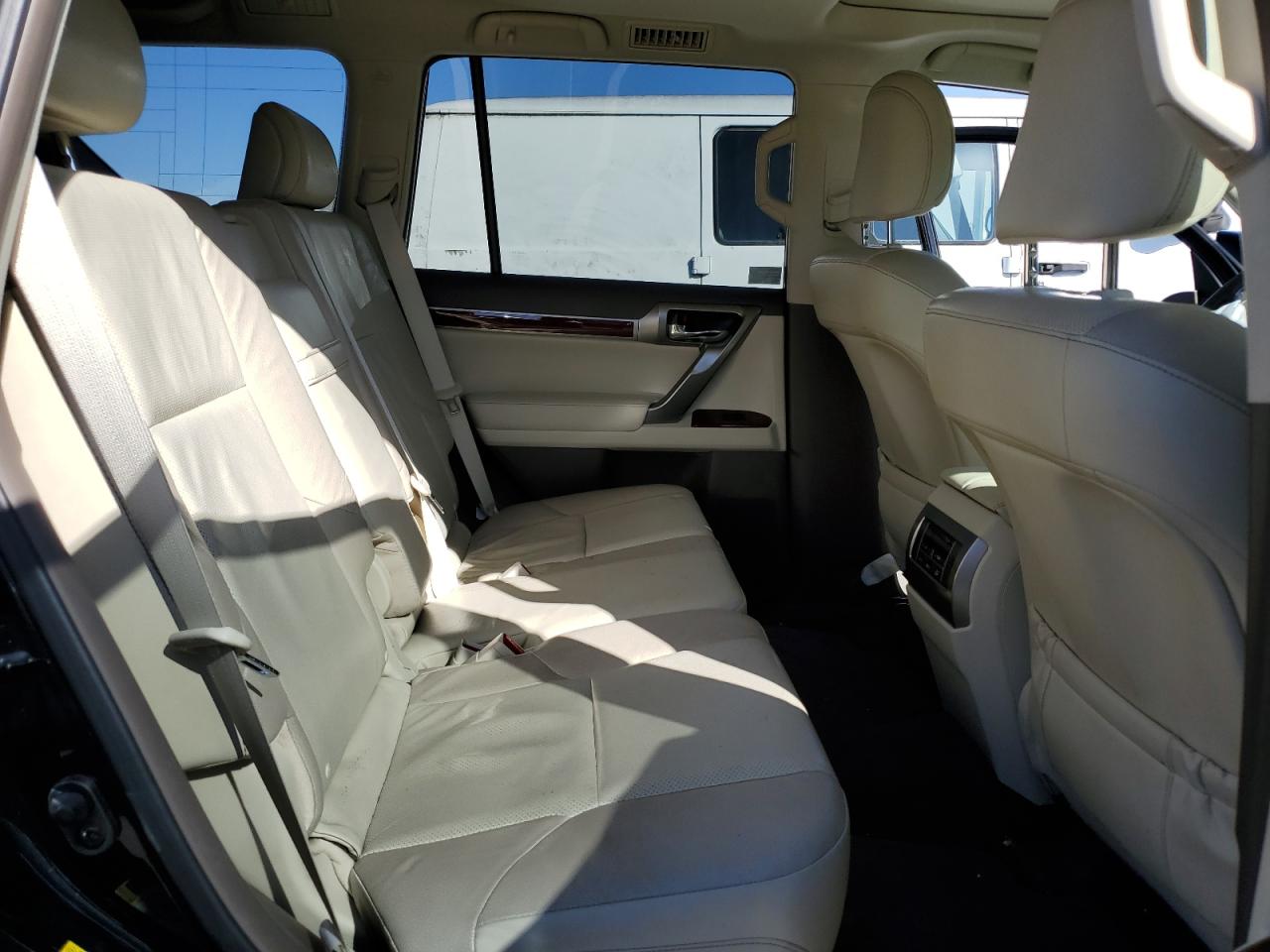 2013 Lexus GX - Image 10