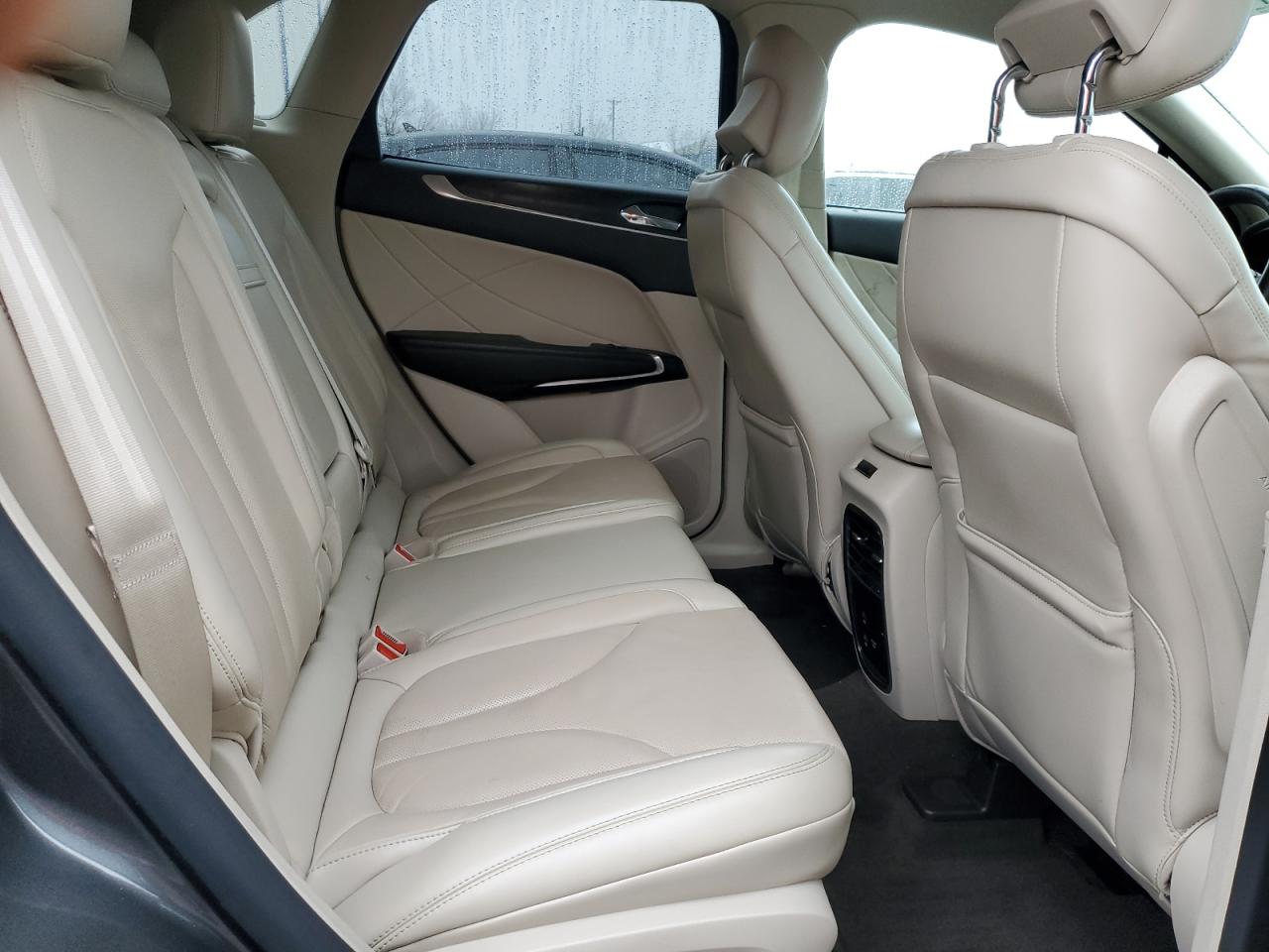 2019 Lincoln MKC - Image 11