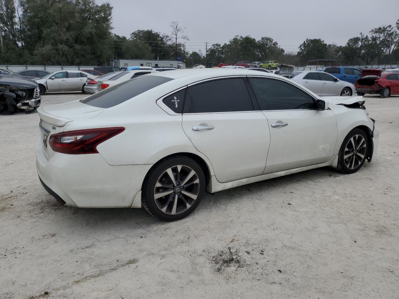 1N4AL3AP0HN313465 NISSAN ALTIMA 2017