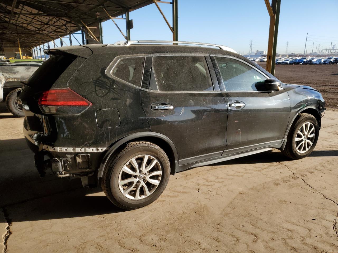 JN8AT2MT4HW383935 NISSAN ROGUE 2017