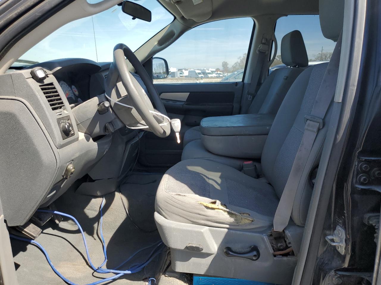 2007 Dodge RAM - Image 7