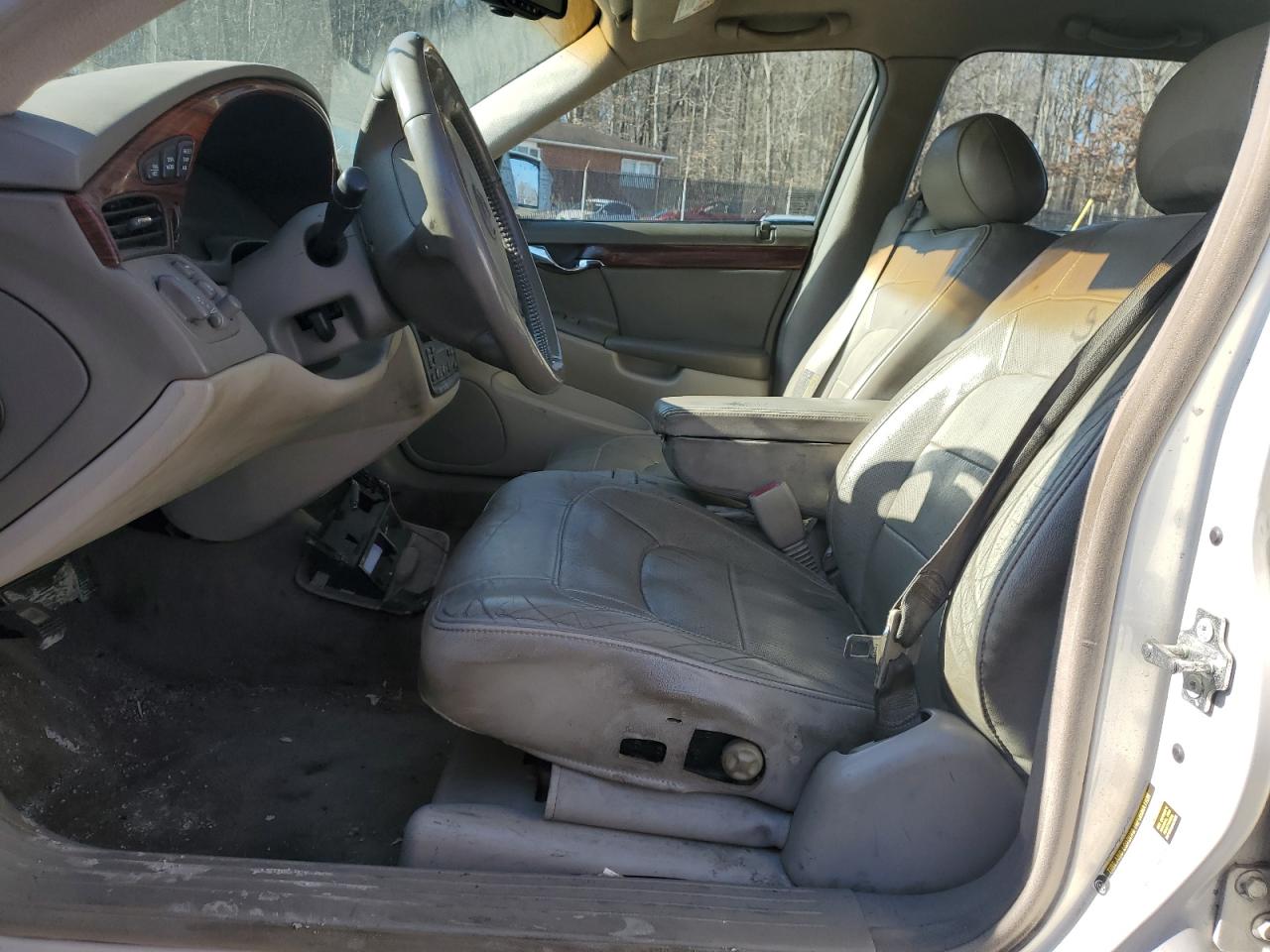 2004 Cadillac De Ville - Image 7