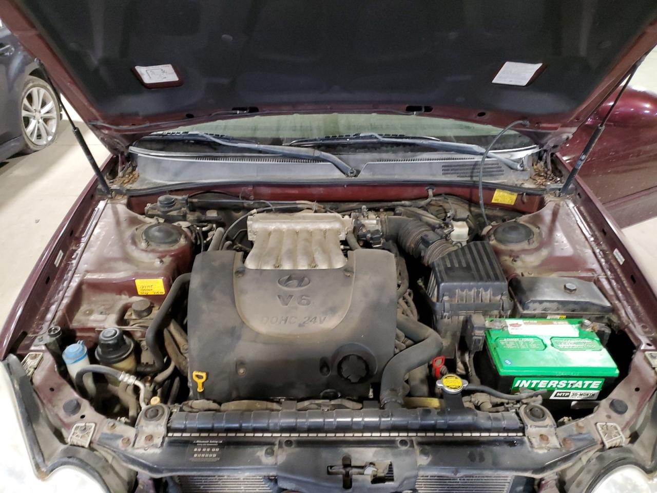 2004 Hyundai Sonata - Image 11