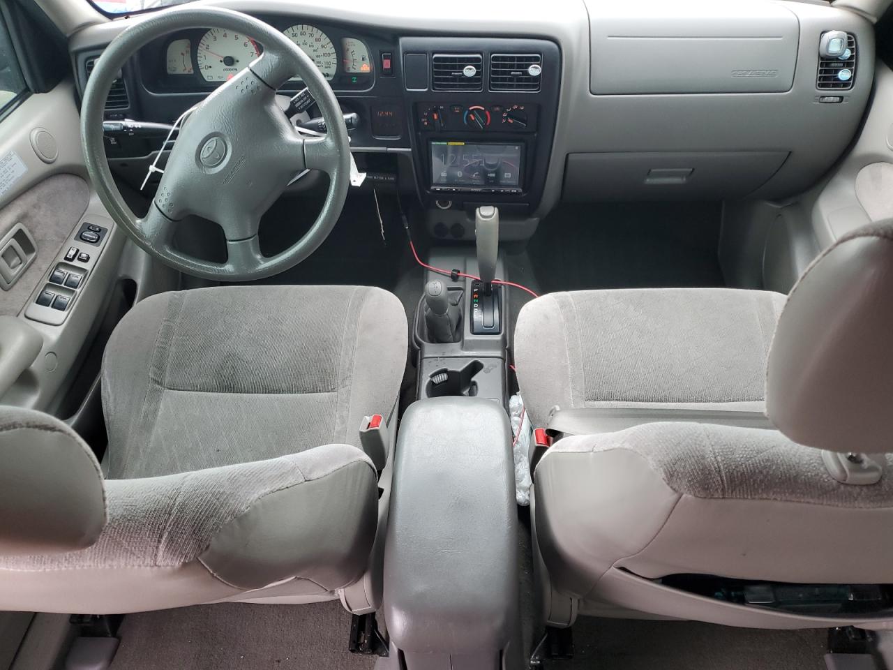 2004 Toyota Tacoma - Image 8