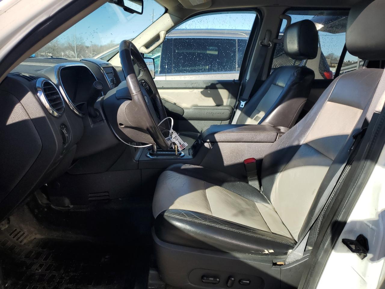 2008 Ford Explorer - Image 7
