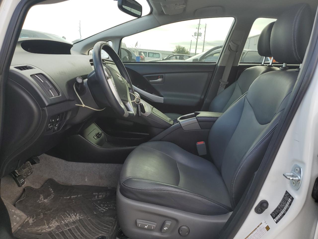 2015 Toyota Prius - Image 7