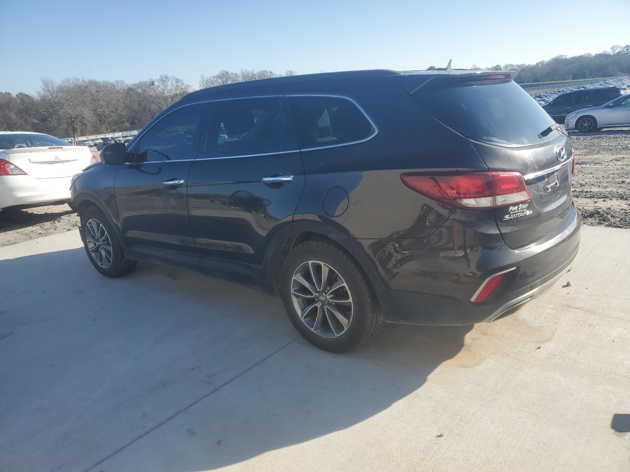 2017 Hyundai Santa Fe - Image 2
