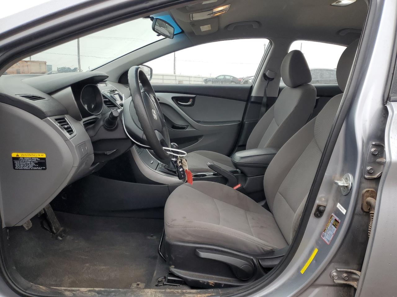 2016 Hyundai Elantra - Image 7