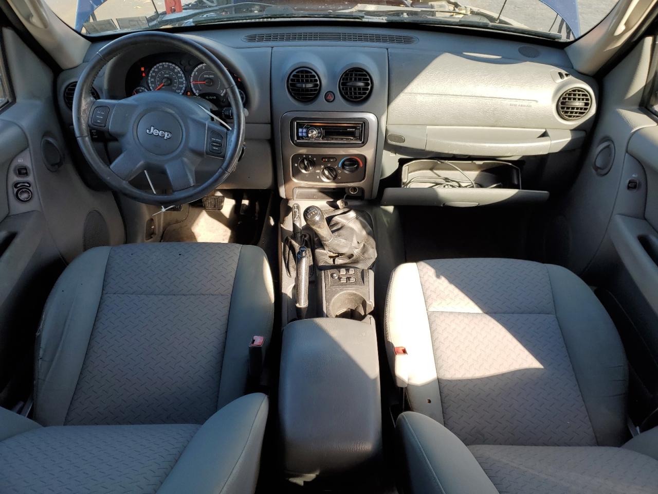 2006 Jeep Liberty (North America) - Image 8