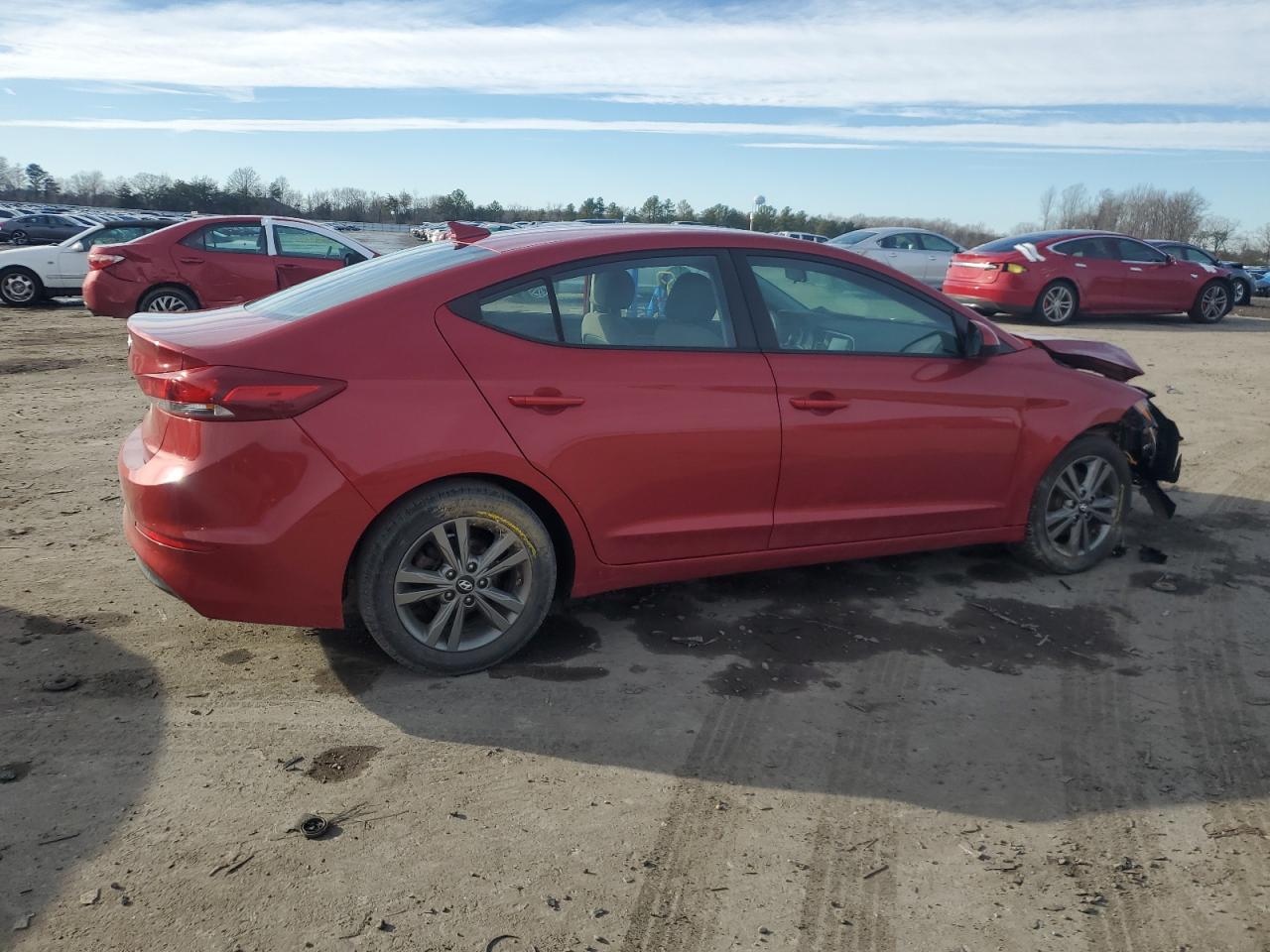 2018 Hyundai Elantra - Image 3