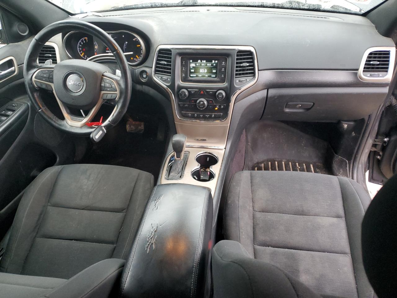 2017 Jeep Grand Cherokee - Image 8