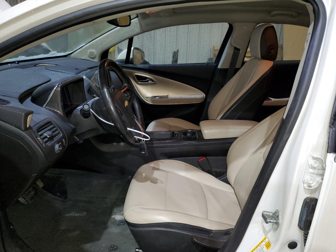 2012 Chevrolet Volt - Image 7