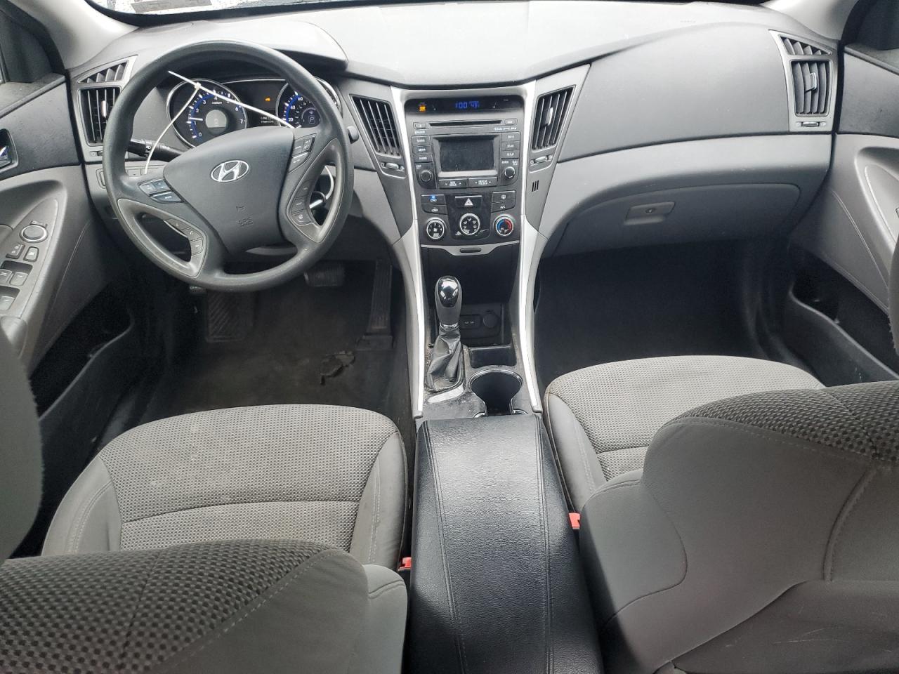 2014 Hyundai Sonata - Image 8