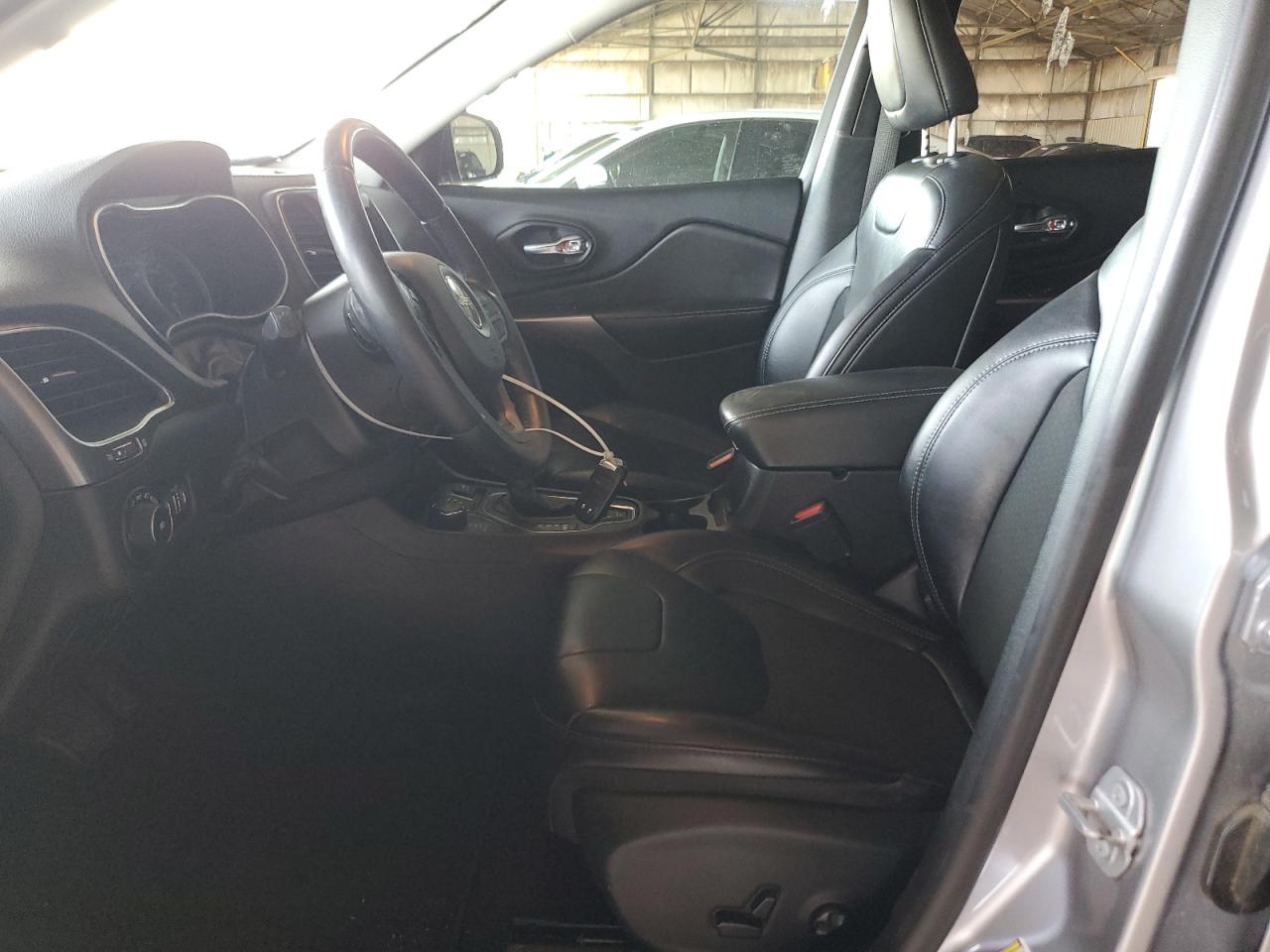 2019 Jeep Grand Cherokee - Image 7