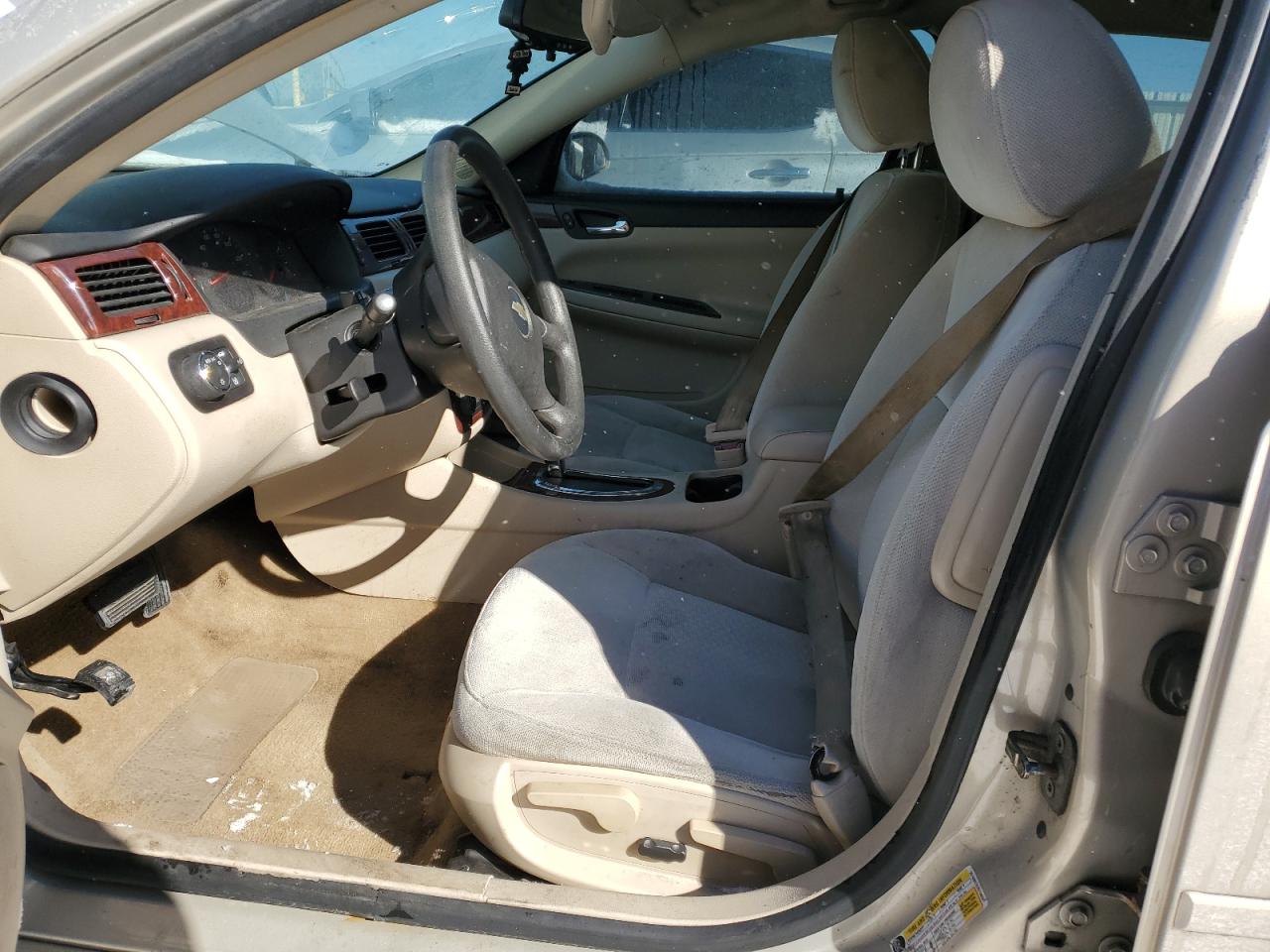 2009 Chevrolet Impala - Image 7
