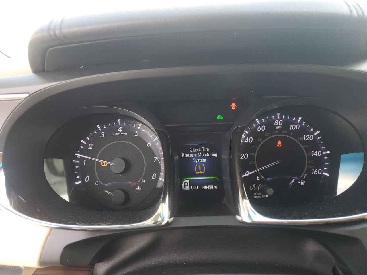 2013 Toyota Avalon - Image 9