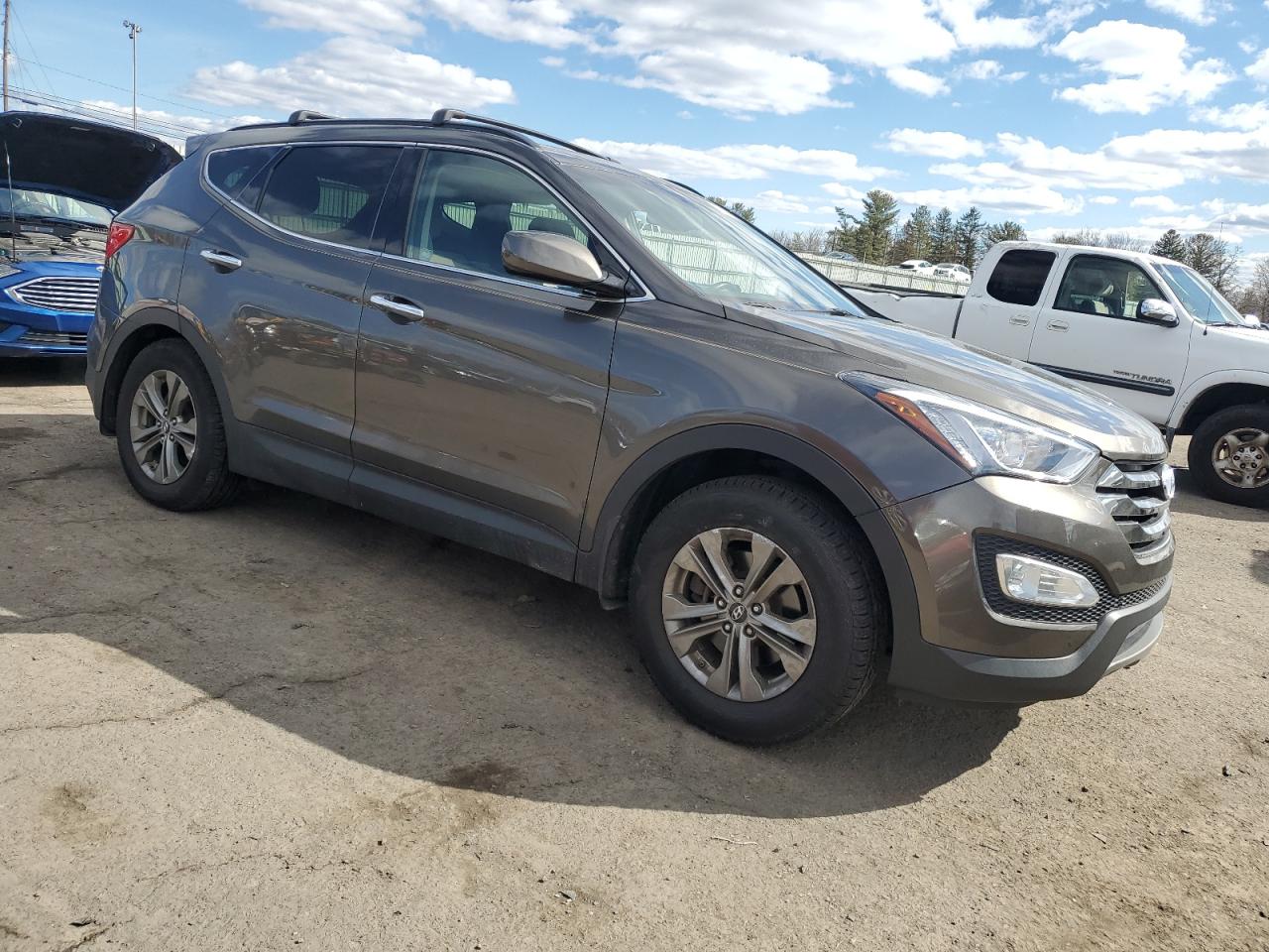 2014 Hyundai Santa Fe - Image 4