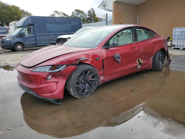  TESLA MODEL 3 2024 Красный