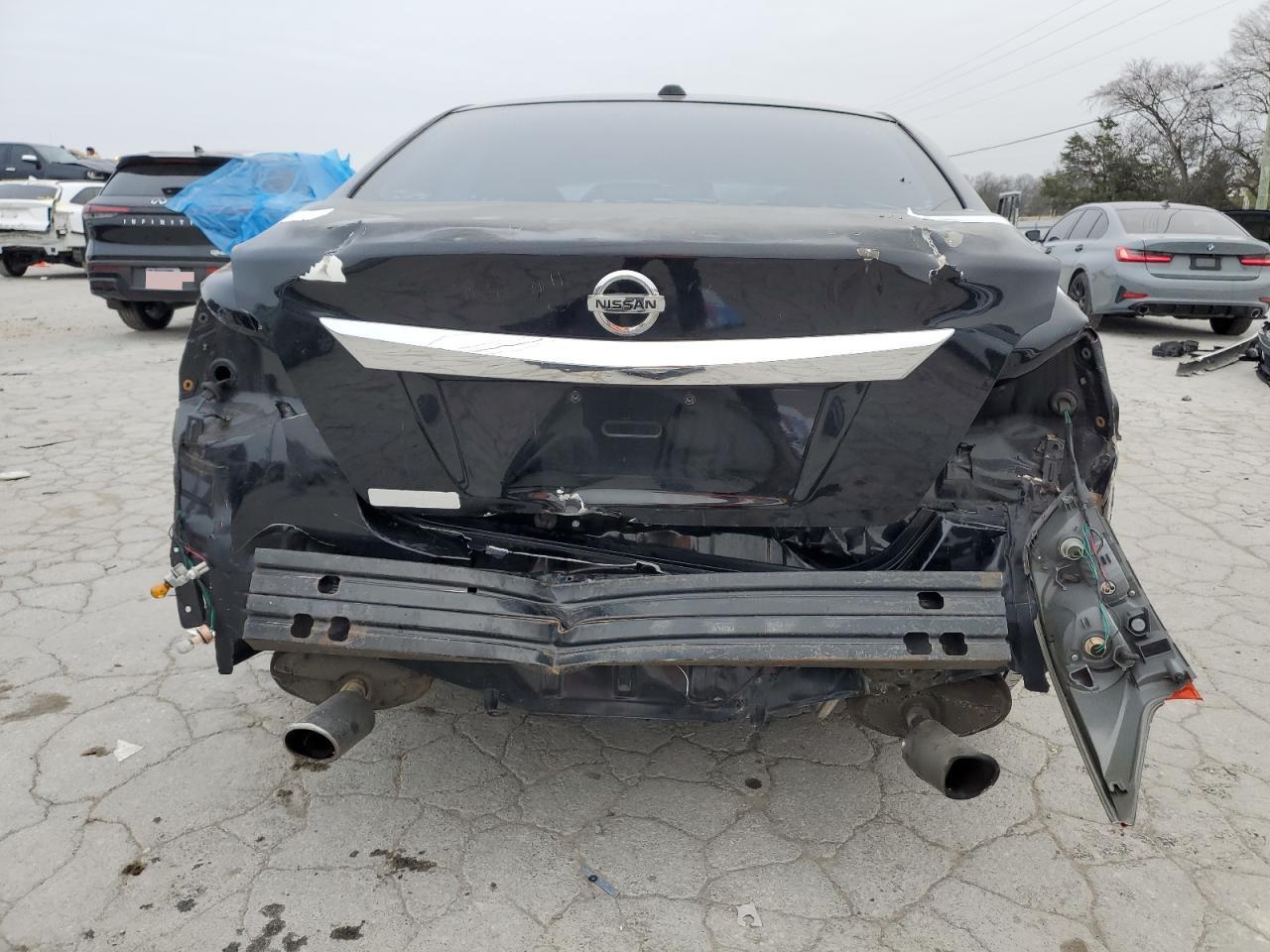 2015 Nissan Altima - Image 6