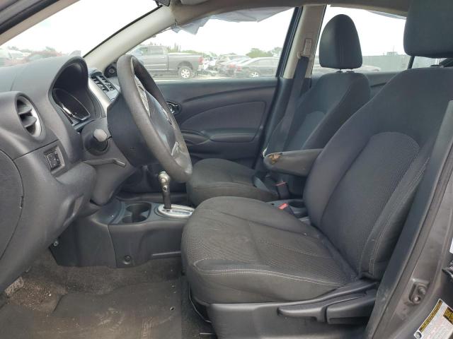  NISSAN VERSA 2016 Srebrny