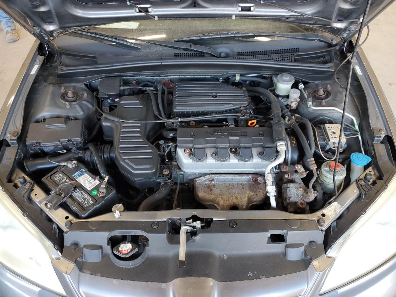 2004 Honda Civic - Image 13