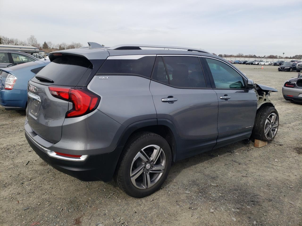 2021 GMC Terrain - Image 3