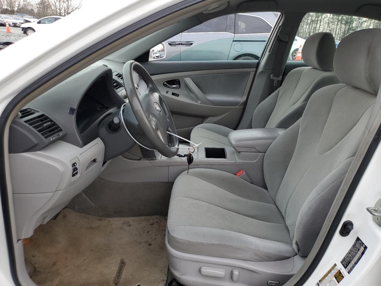 2009 Toyota Camry - Image 7