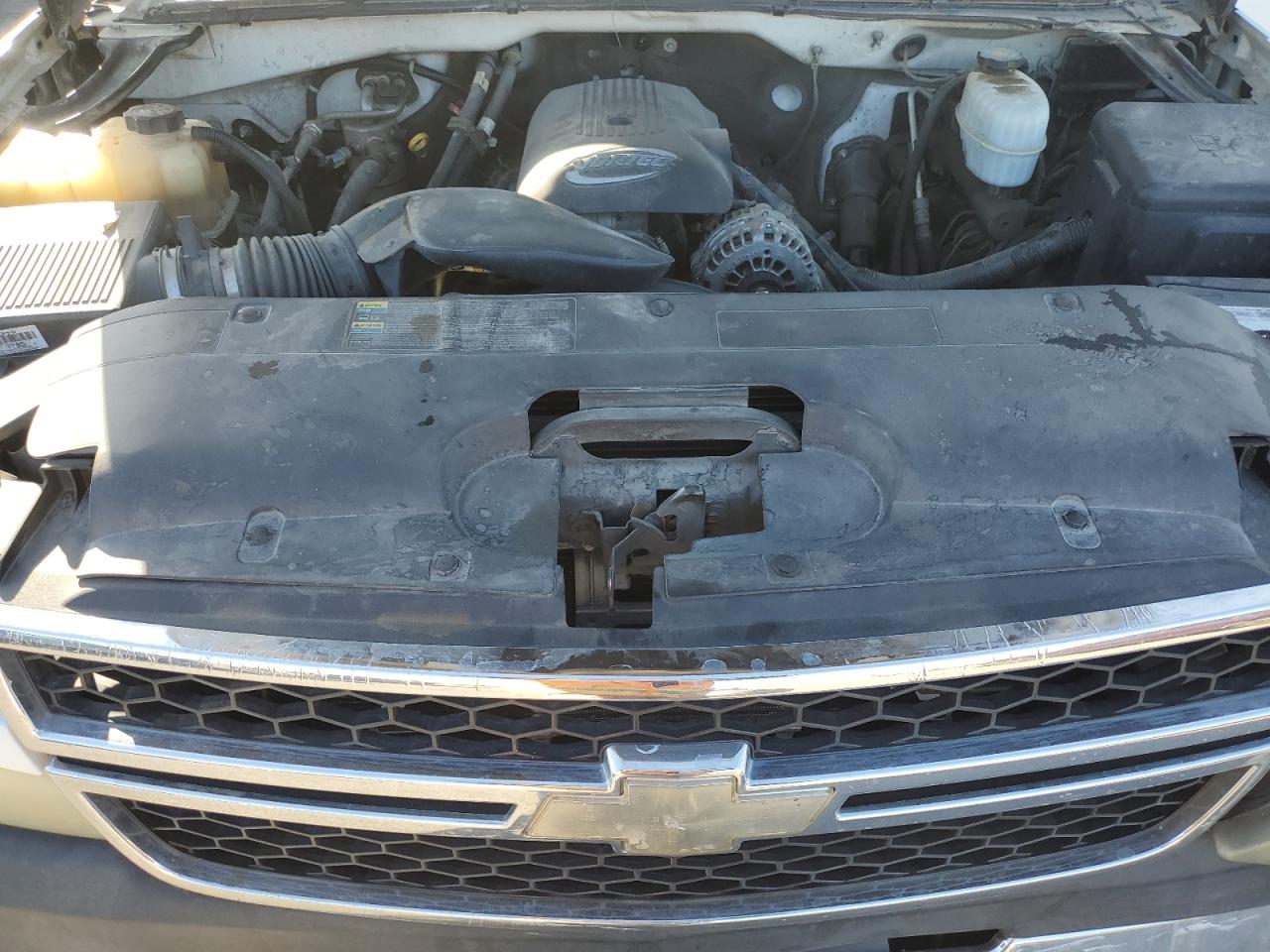 2007 Chevrolet Silverado - Image 11
