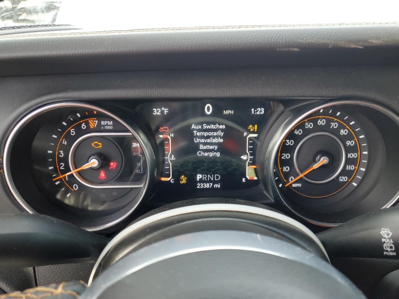 2021 Jeep Wrangler - Image 9