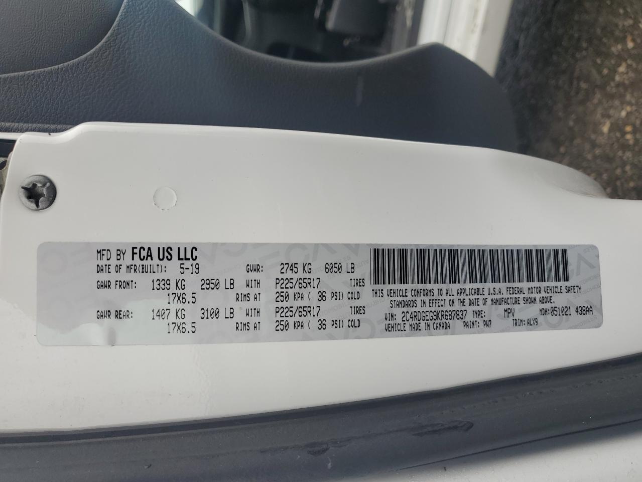 2019 Dodge Caravan - Image 12