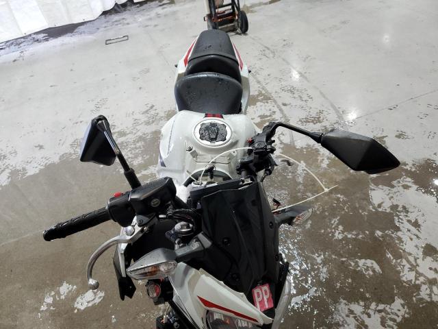  KAWASAKI ER650 K 2022 Белый