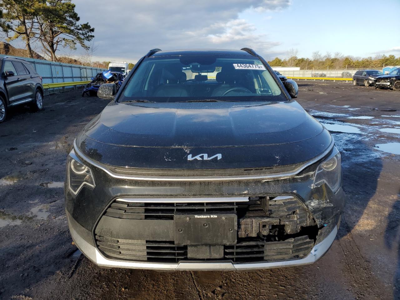 2023 Kia Niro - Image 5