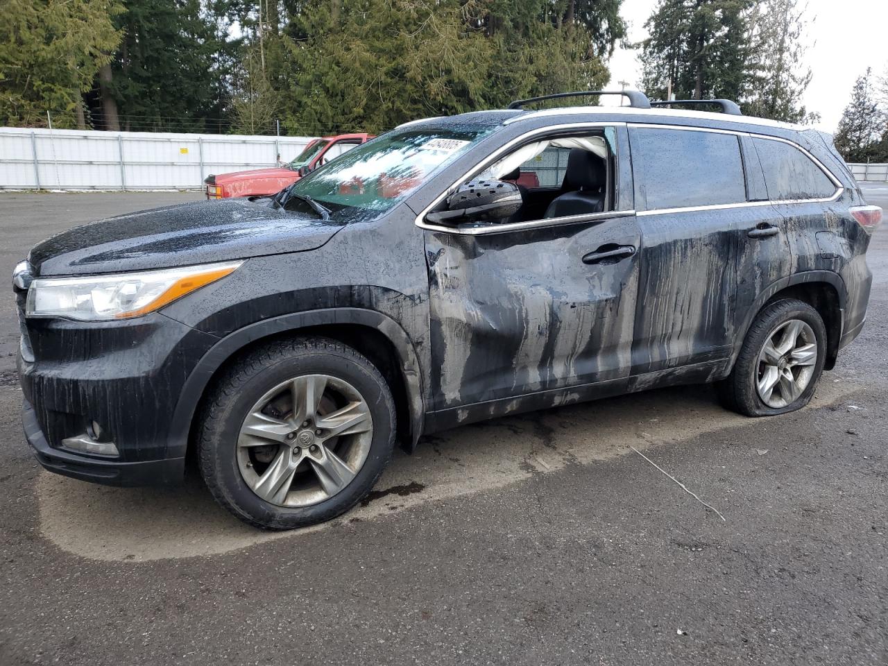 2015 Toyota Highlander - Image 1